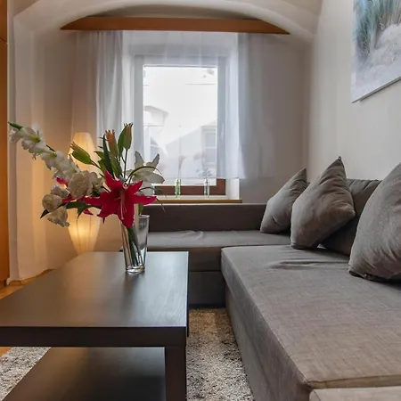 Traditional Old Town Apartment