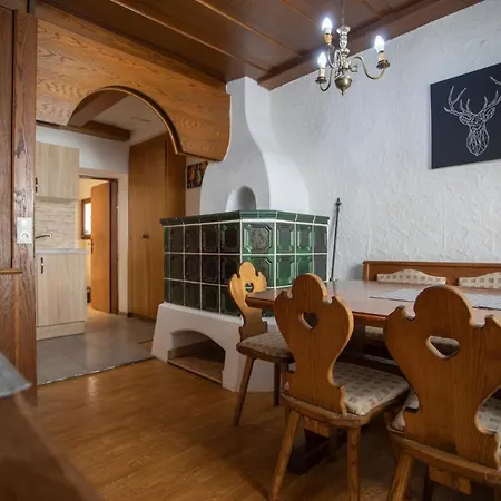 Traditional Old Town Apartment